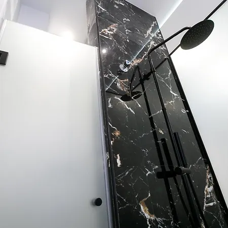 Marble Suite 40Sqm Center Ac 2Smarttv Netflix Saloniki