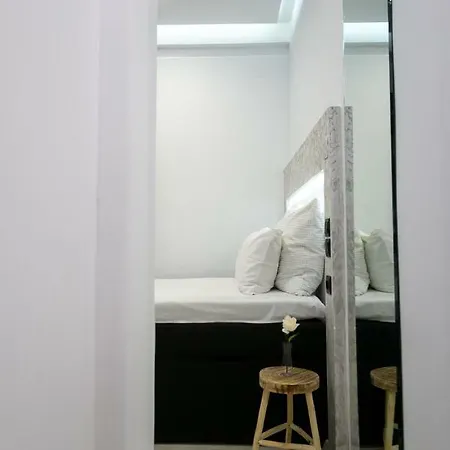 Apartament Marble Suite 40Sqm Center Ac 2Smarttv Netflix Saloniki